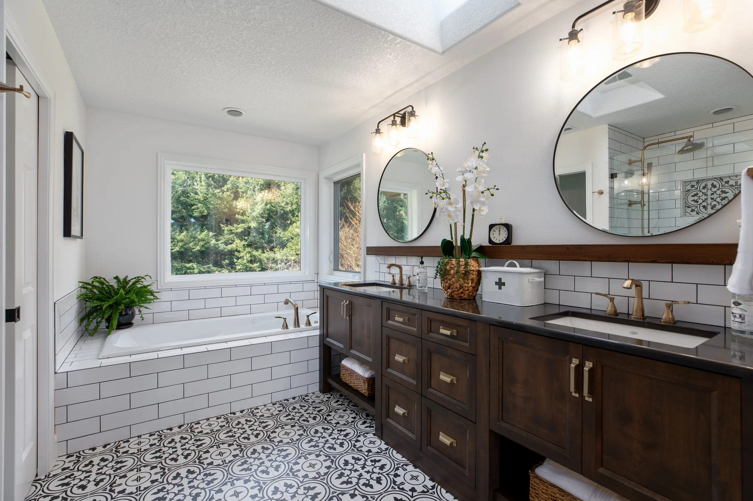 Bathroom Collection - Interior design by Decozie