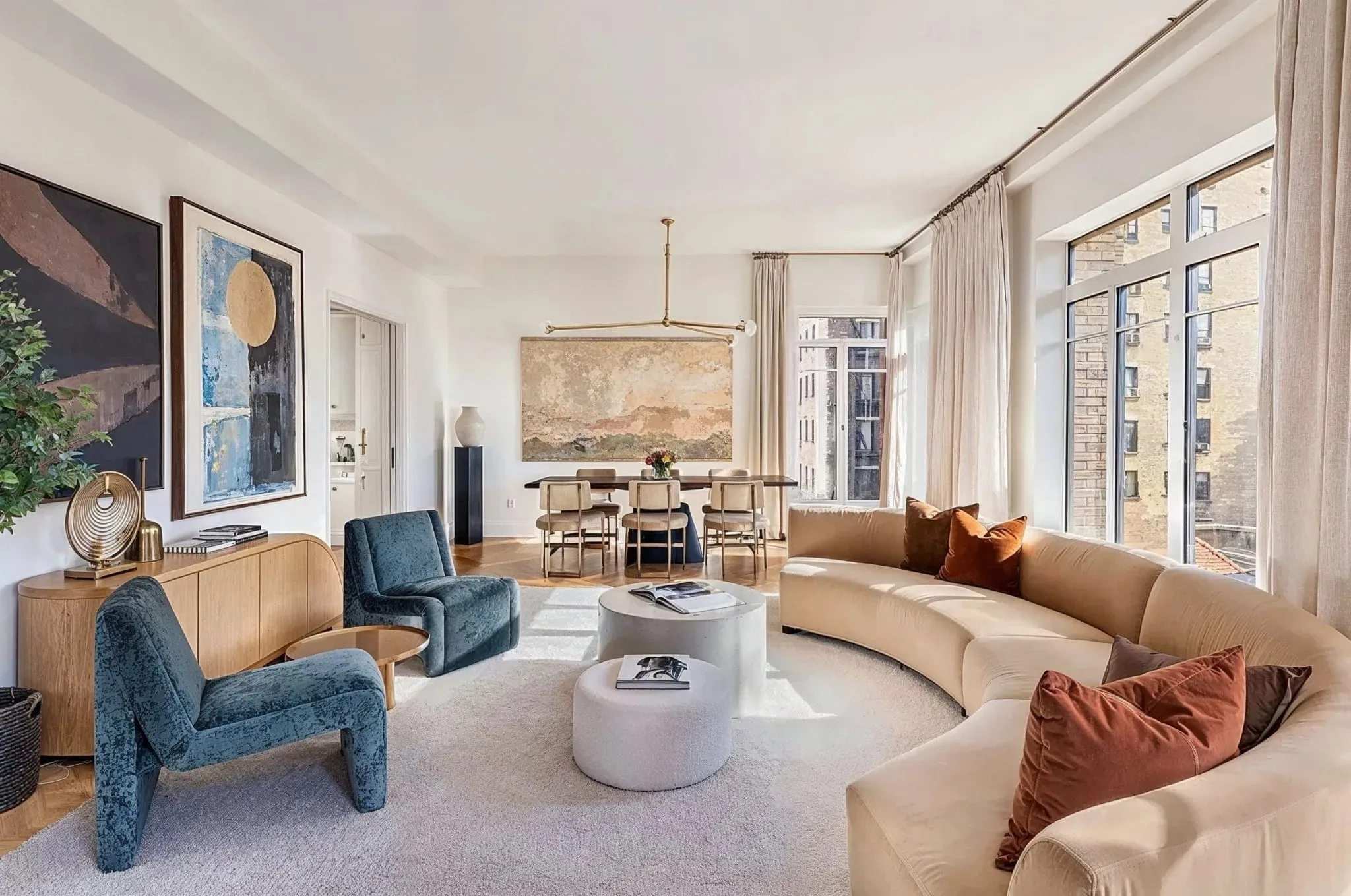 Bright Apartment Living Room - Interior design by Decozie