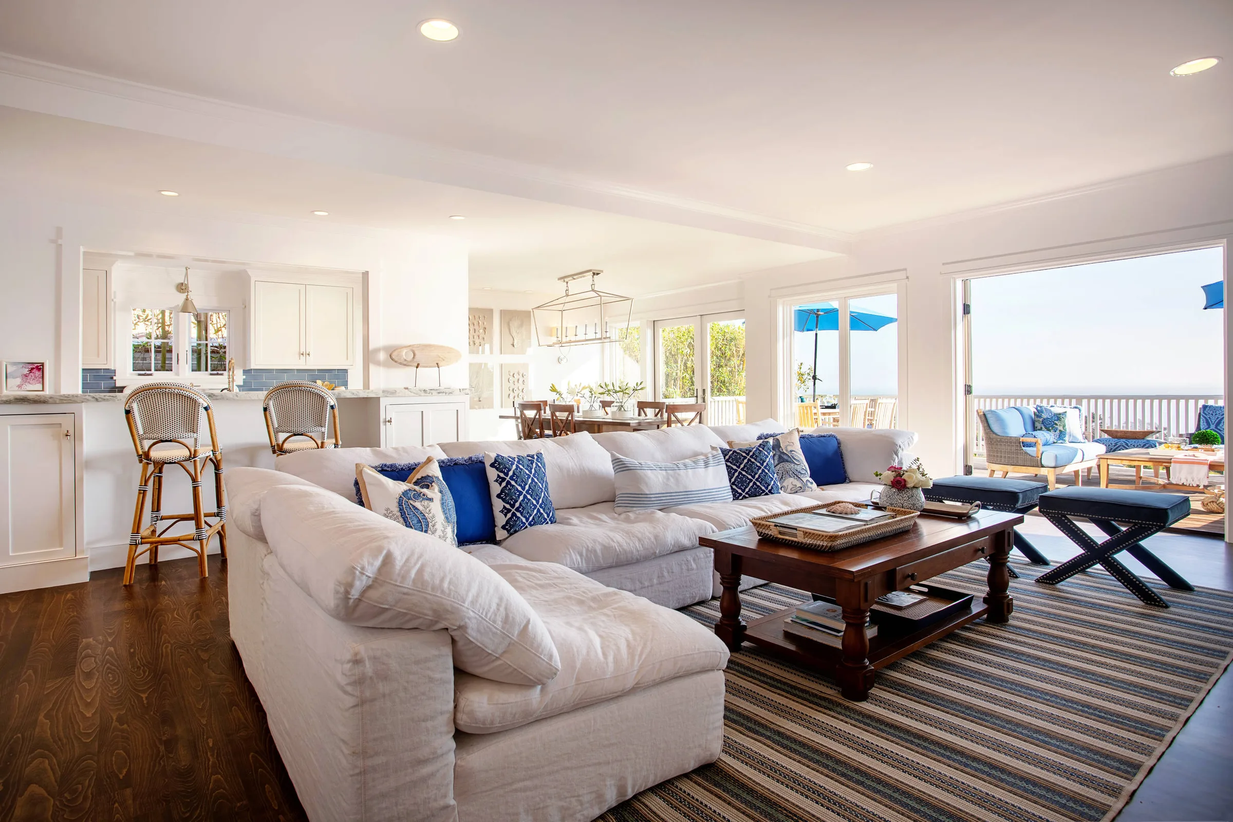 Living Room Project 06 - View 3