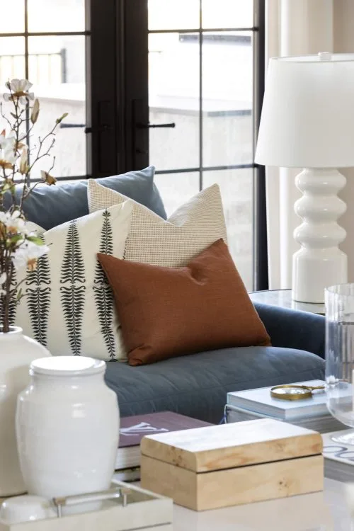 Living Room Project 09 - View 3